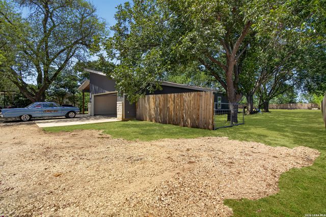 15227 ROSA TRL, San Antonio, TX 78253