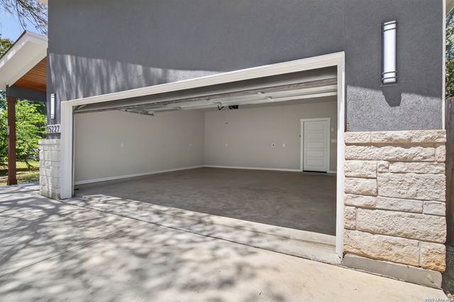 15227 ROSA TRL, San Antonio, TX 78253