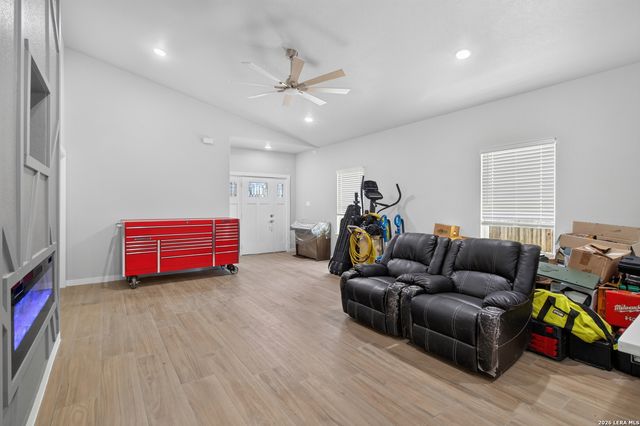 15227 ROSA TRL, San Antonio, TX 78253