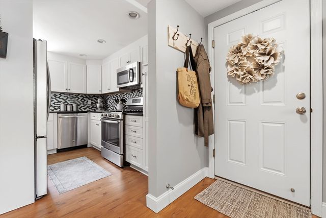 79 Martin Rd, Reading, MA 01867