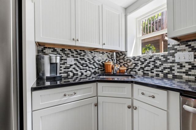 79 Martin Rd, Reading, MA 01867