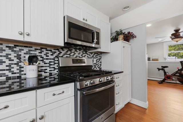 79 Martin Rd, Reading, MA 01867