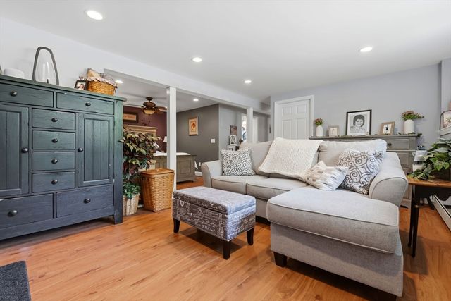 79 Martin Rd, Reading, MA 01867