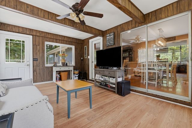 79 Martin Rd, Reading, MA 01867