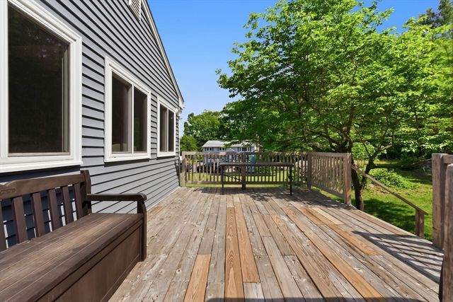 79 Martin Rd, Reading, MA 01867