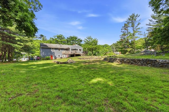 79 Martin Rd, Reading, MA 01867