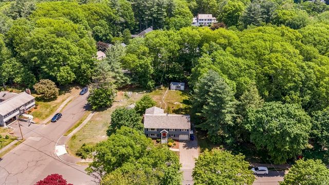 79 Martin Rd, Reading, MA 01867