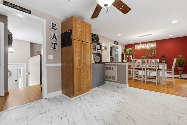 79 Martin Rd, Reading, MA 01867