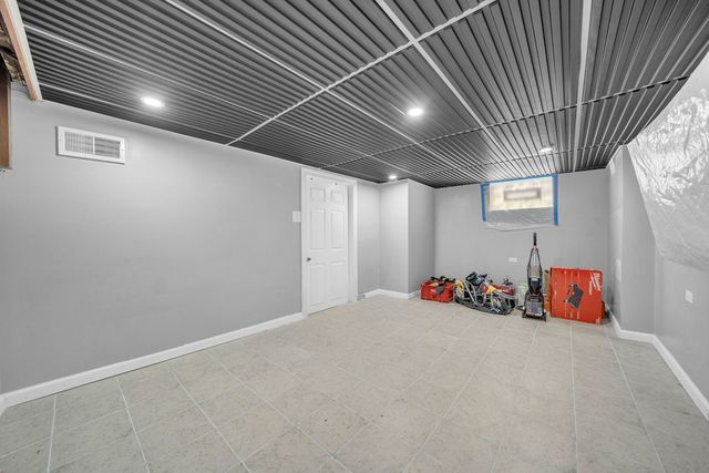 5123 S Avers Avenue, Chicago, IL 60632