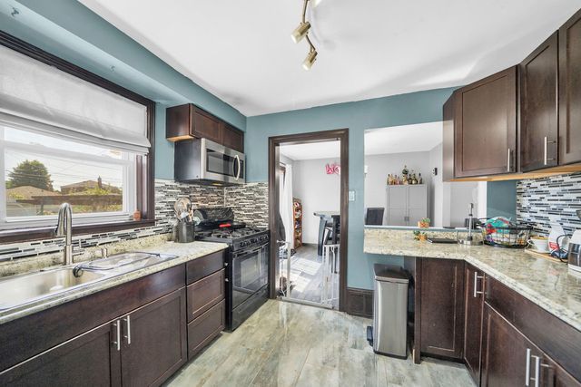 5123 S Avers Avenue, Chicago, IL 60632