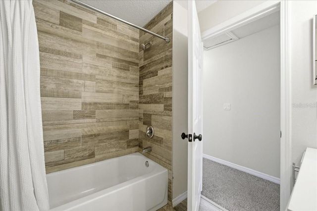 4007 E MILLER AVENUE, Tampa, FL 33617