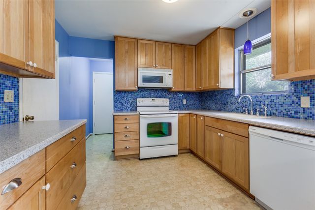 12018 Sunland Street, Dallas, TX 75218