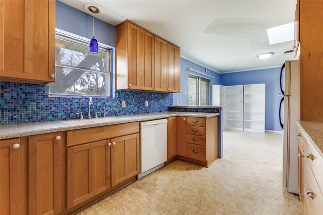 12018 Sunland Street, Dallas, TX 75218