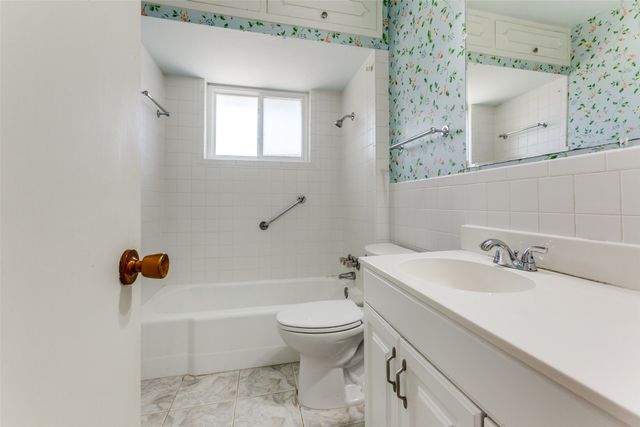 12018 Sunland Street, Dallas, TX 75218