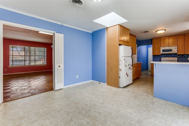 12018 Sunland Street, Dallas, TX 75218