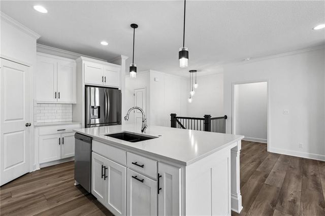16236 Broadmoor Street, Overland Park, KS 66085