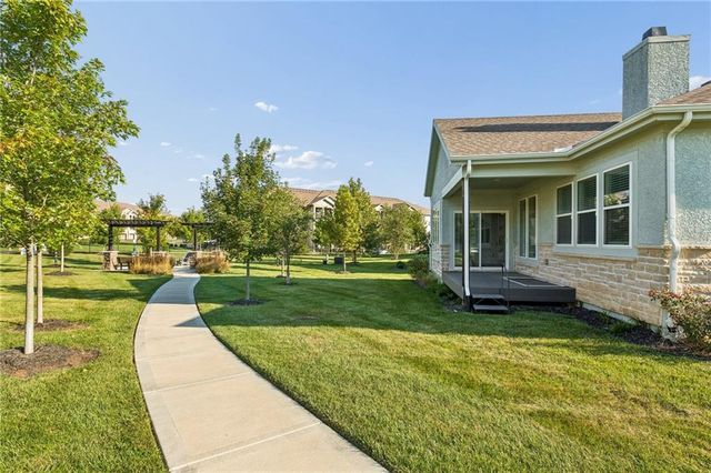 16236 Broadmoor Street, Overland Park, KS 66085