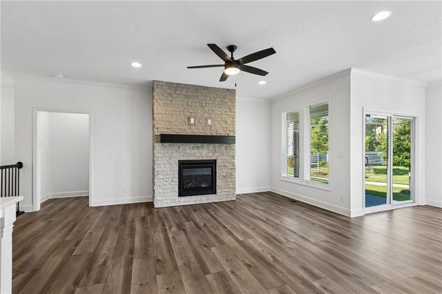16236 Broadmoor Street, Overland Park, KS 66085