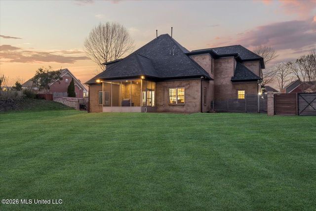 2615 Pimberton Cove, Southaven, MS 38672