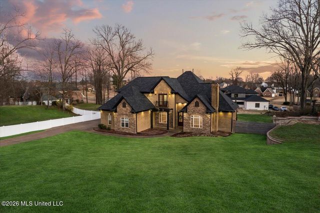 2615 Pimberton Cove, Southaven, MS 38672