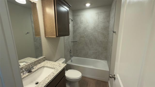 1219 Canton Dr, College Station, TX 77845