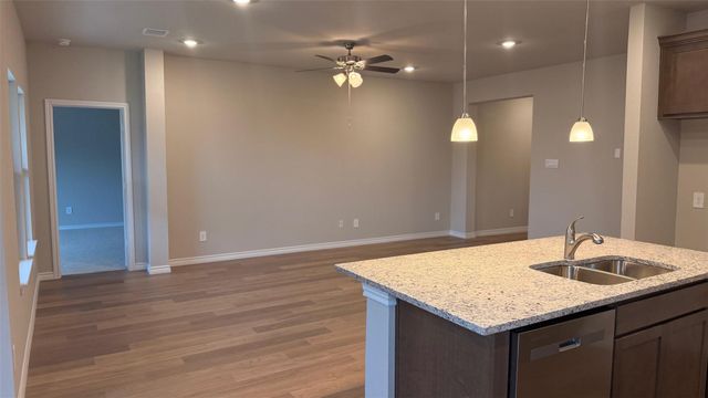 1219 Canton Dr, College Station, TX 77845