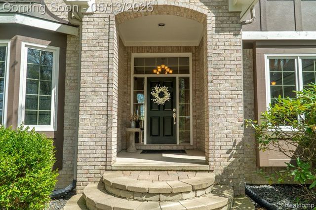 157 Winding Woods Trail, Brighton, MI 48114