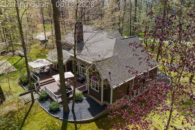 157 Winding Woods Trail, Brighton, MI 48114