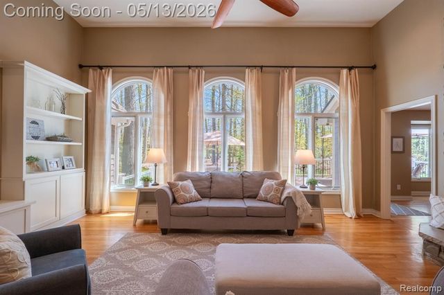 157 Winding Woods Trail, Brighton, MI 48114