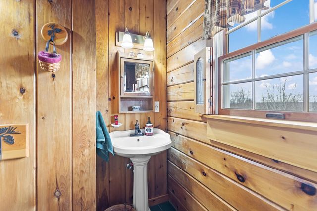 643 Loudon Ridge Road, Loudon, NH 03307