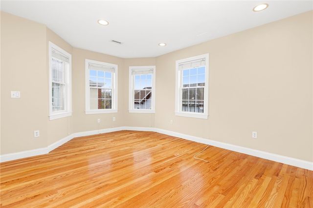 58 Sutton Street 6, Providence, RI 02903