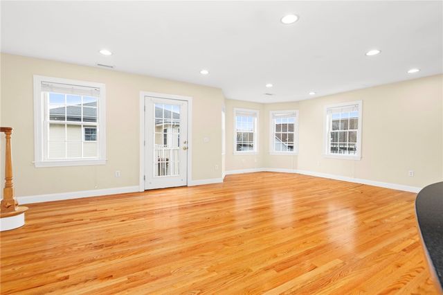 58 Sutton Street 6, Providence, RI 02903