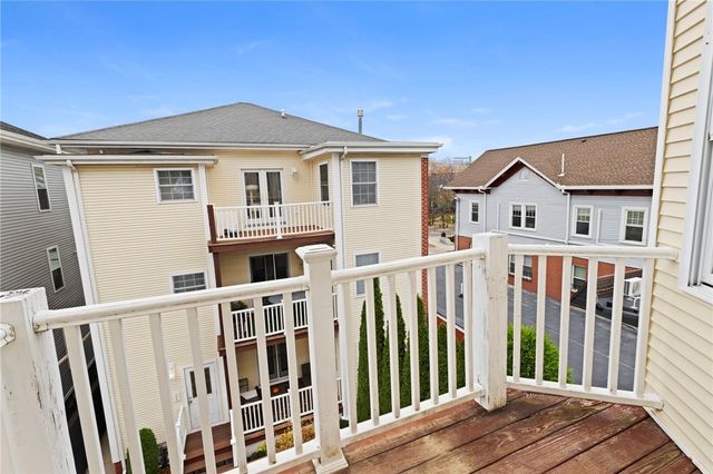 58 Sutton Street 6, Providence, RI 02903