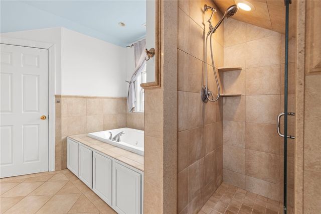 58 Sutton Street 6, Providence, RI 02903