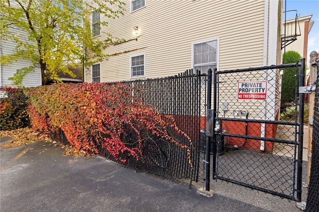 58 Sutton Street 6, Providence, RI 02903