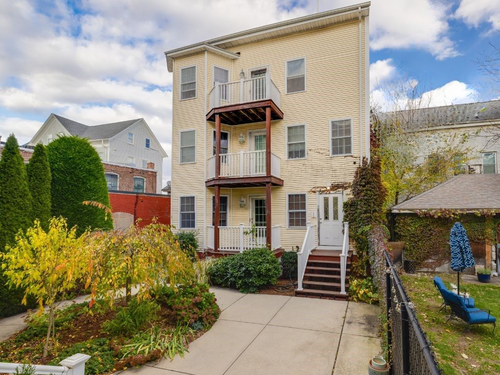 58 Sutton Street 6, Providence, RI 02903