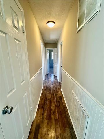 501 Lee Byrd Road, Loganville, GA 30052