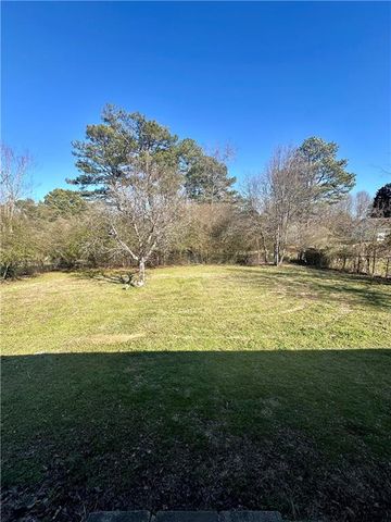 501 Lee Byrd Road, Loganville, GA 30052