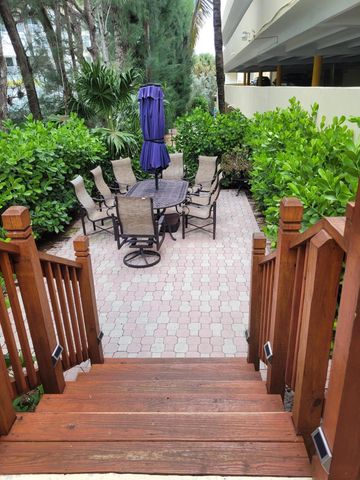 3540 S OCEAN Boulevard 602, South Palm Beach, FL 33480