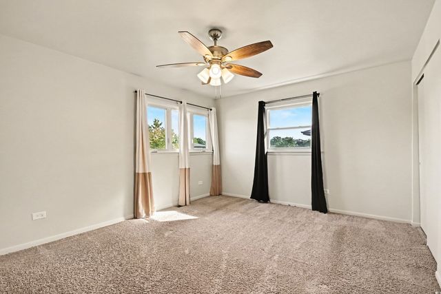 8533 W Sun Valley Drive, Palos Hills, IL 60465