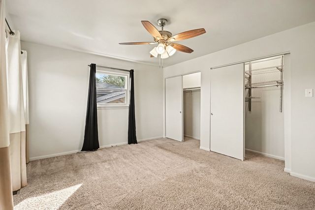 8533 W Sun Valley Drive, Palos Hills, IL 60465