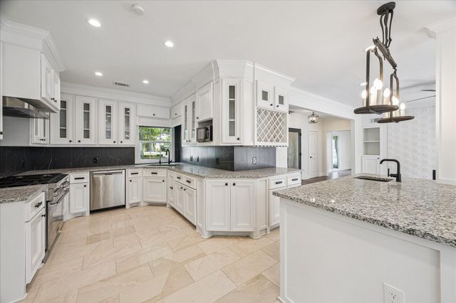 3071 Locke Lane, Houston, TX 77019