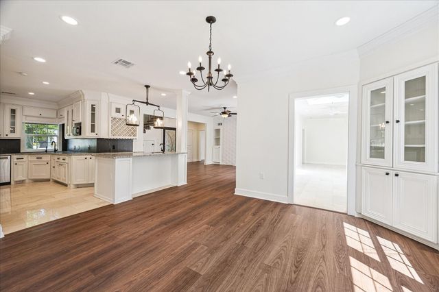 3071 Locke Lane, Houston, TX 77019