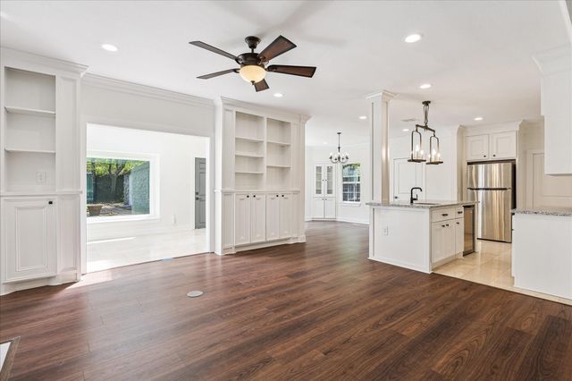 3071 Locke Lane, Houston, TX 77019