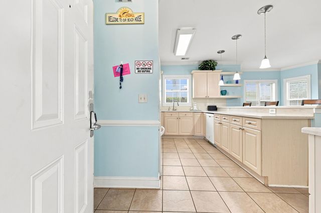 4891 Luster Leaf Cir Apt 101, Myrtle Beach, SC 29577