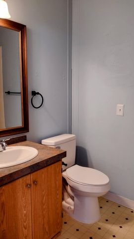 633 E Archwood Drive UNIT 128, Eagle Point, OR 97524