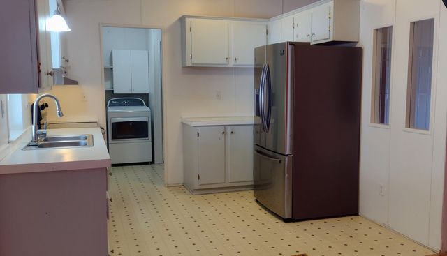 633 E Archwood Drive UNIT 128, Eagle Point, OR 97524