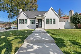 2101 E Glenoaks Boulevard, Glendale, CA 91206