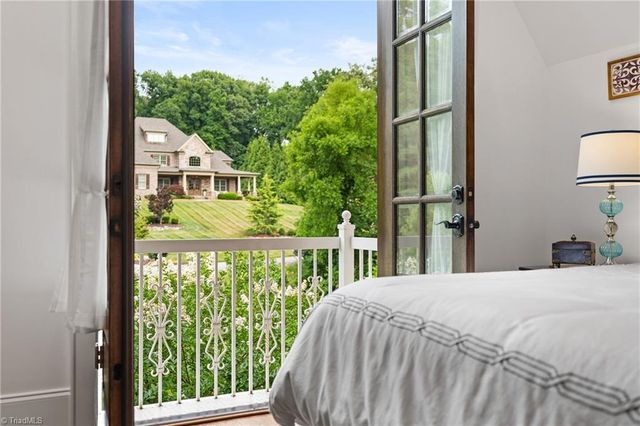 6323 Nesting Way, Oak Ridge, NC 27310