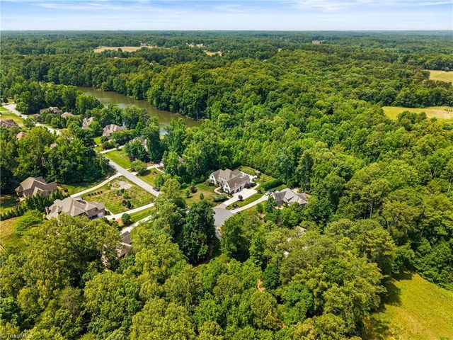 6323 Nesting Way, Oak Ridge, NC 27310